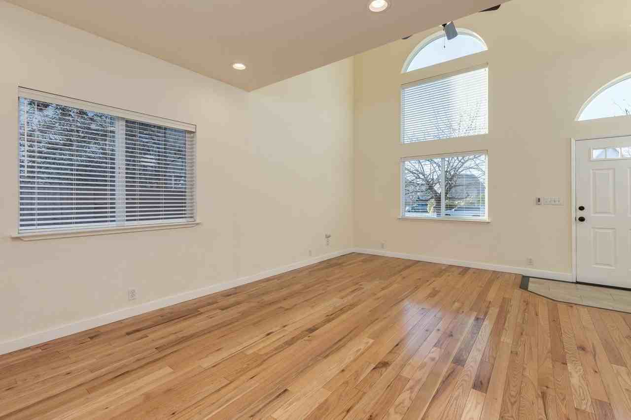 1955 Belgium Ave - Photo 6 of 24