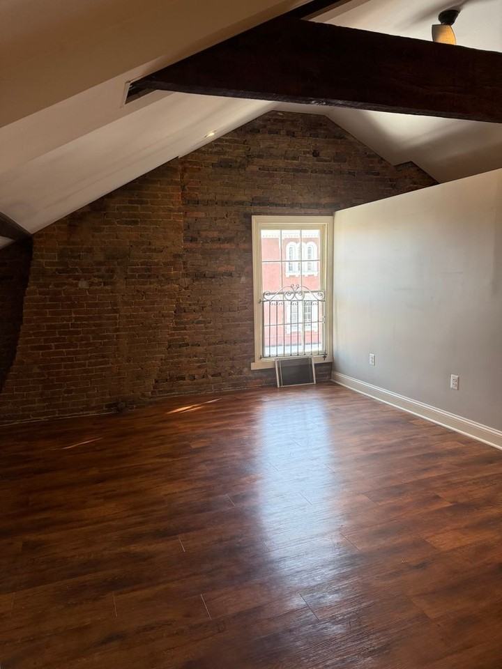 100 E Church St #9 - Photo 5 of 12