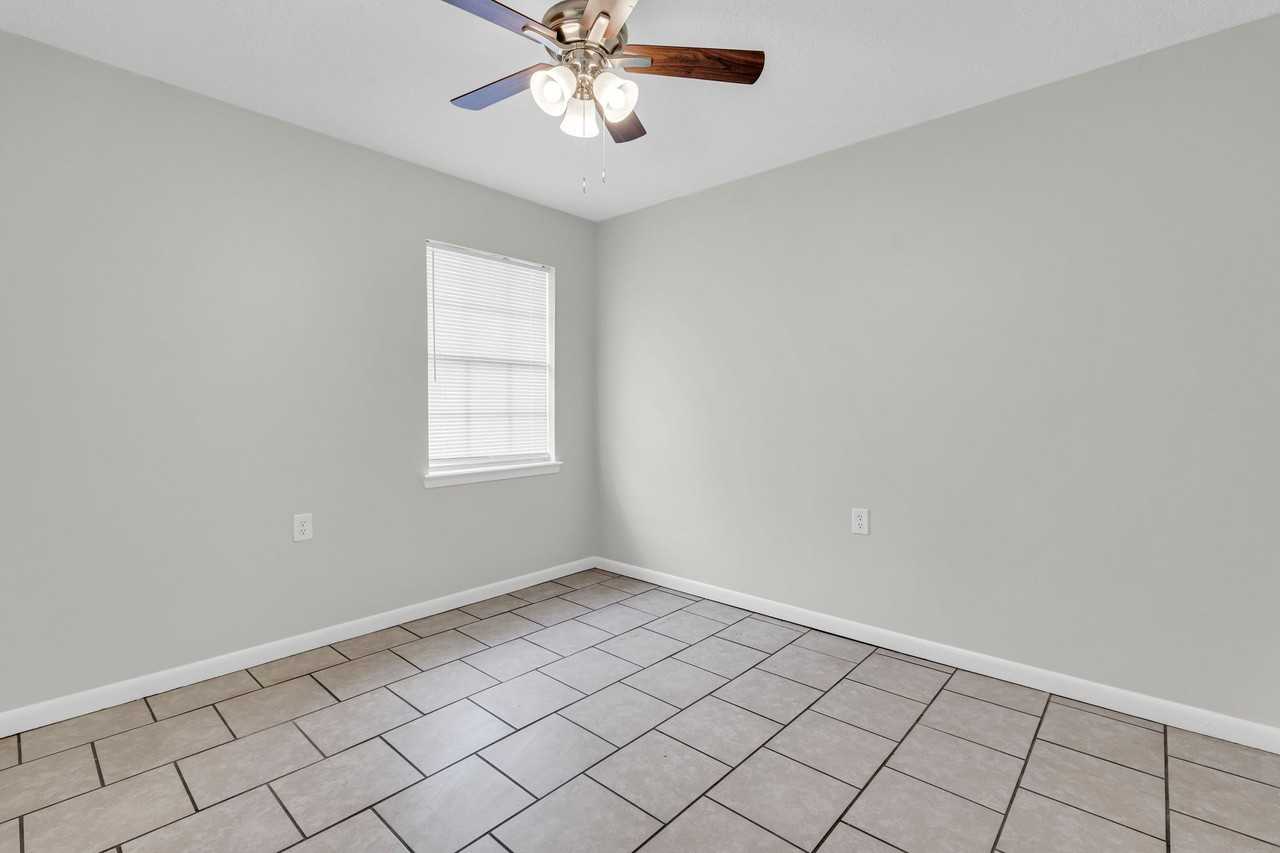 1010 N Montgomery St Apt 2b #2B - Photo 5 of 22