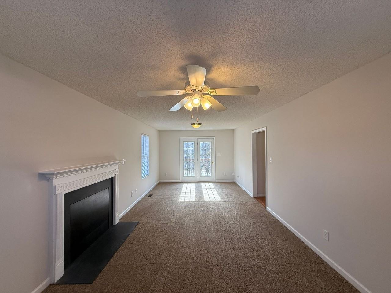 2120 Dave St - Photo 7 of 20