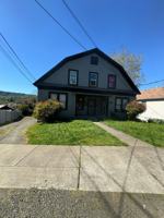 featured image of 1632 Se Main St