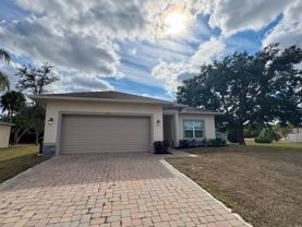 3955 Radcliff Ave - Photo 1 of 1