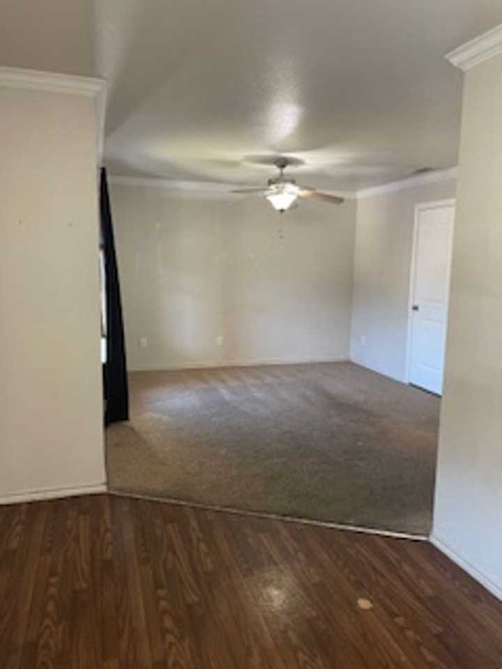 1391 N Race St - Photo 2 of 8