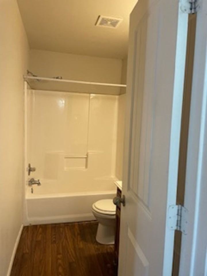 1391 N Race St - Photo 5 of 8