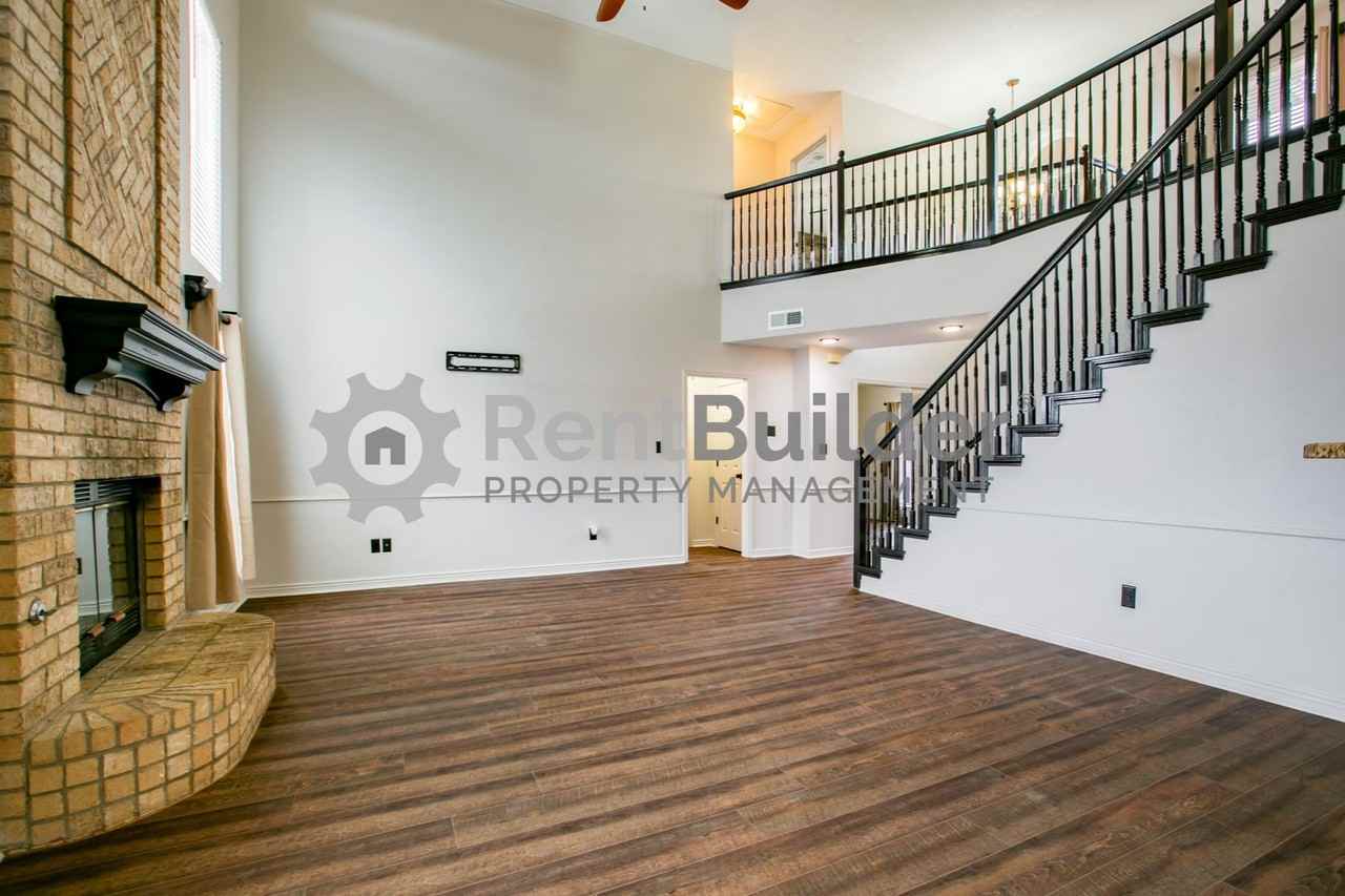 8324 Calle Primera Nw - Photo 4 of 26