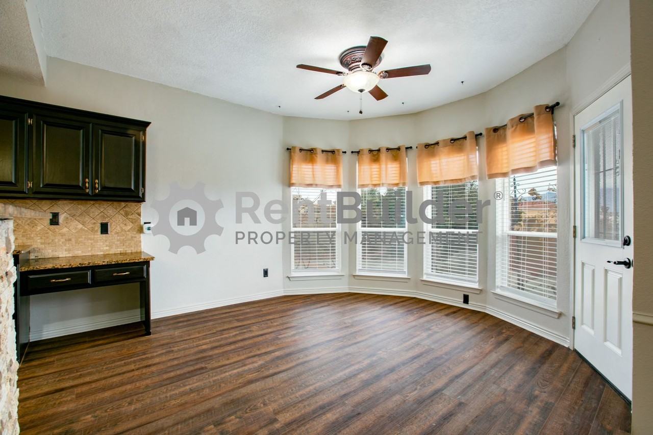 8324 Calle Primera Nw - Photo 6 of 26