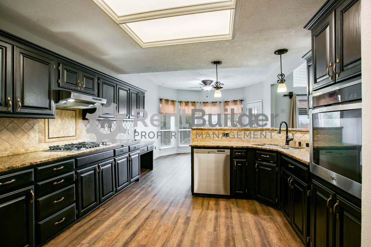 8324 Calle Primera Nw - Photo 7 of 26