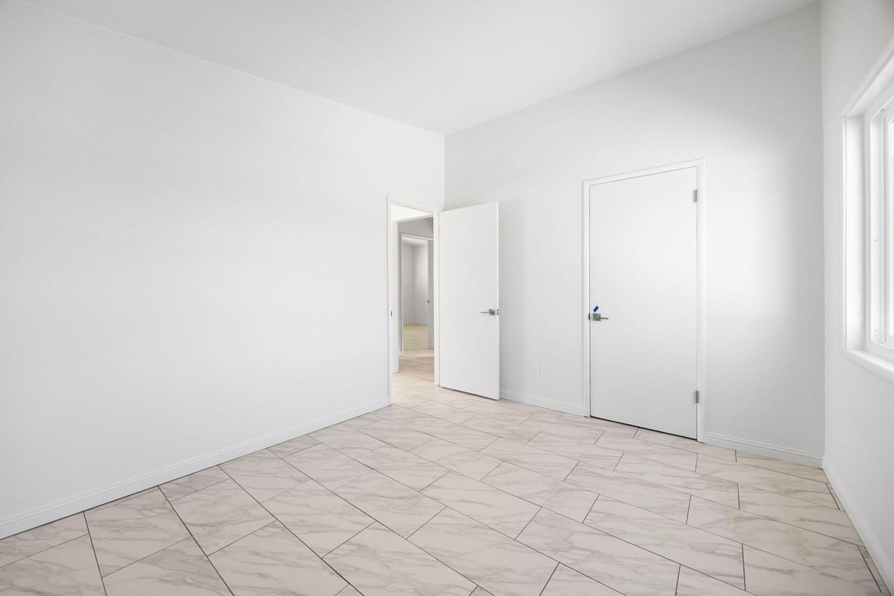 15526 Cameo Ave - Photo 7 of 26