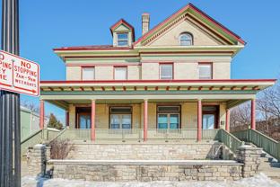 802 E Main St - Photo 1 of 1