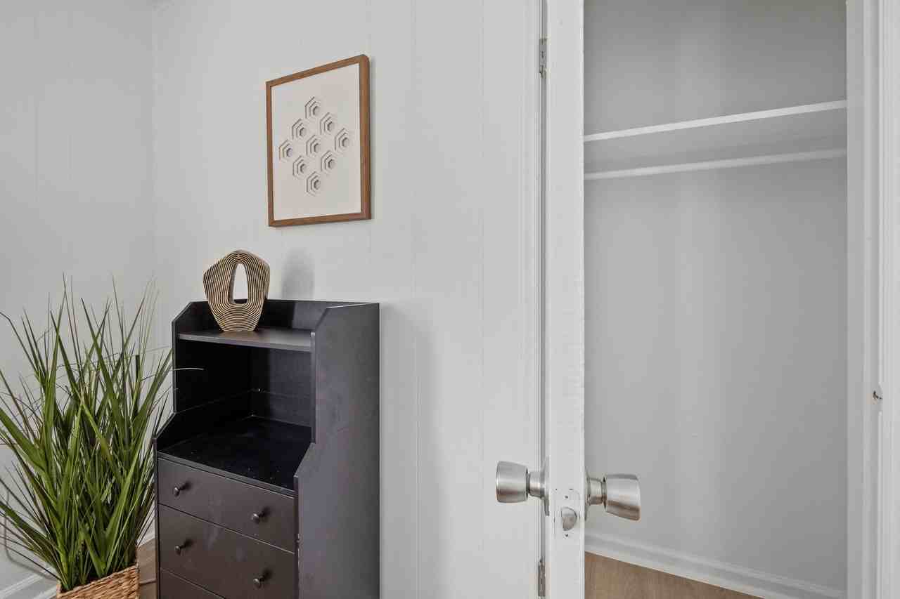 Lovely One Bedroom One Bath Apartment. - Photo 5 of 25