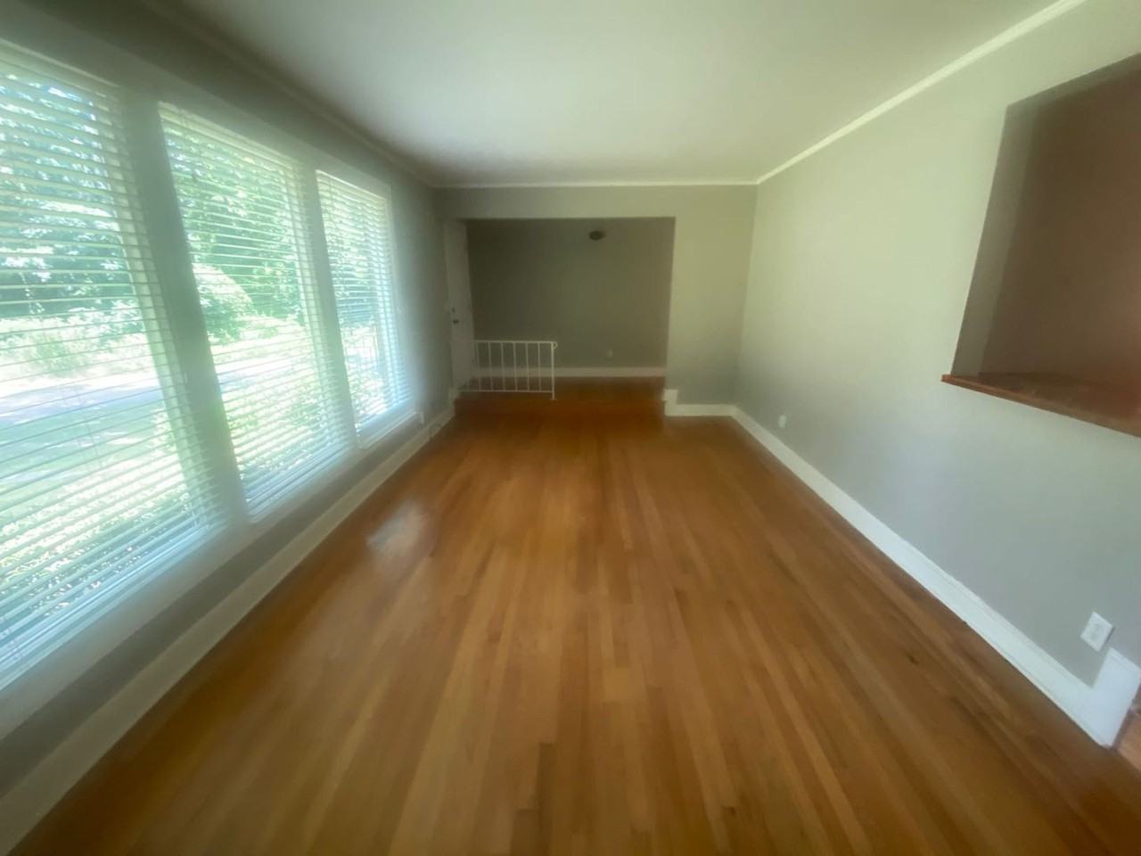 1524 Alpine Dr - Photo 4 of 30