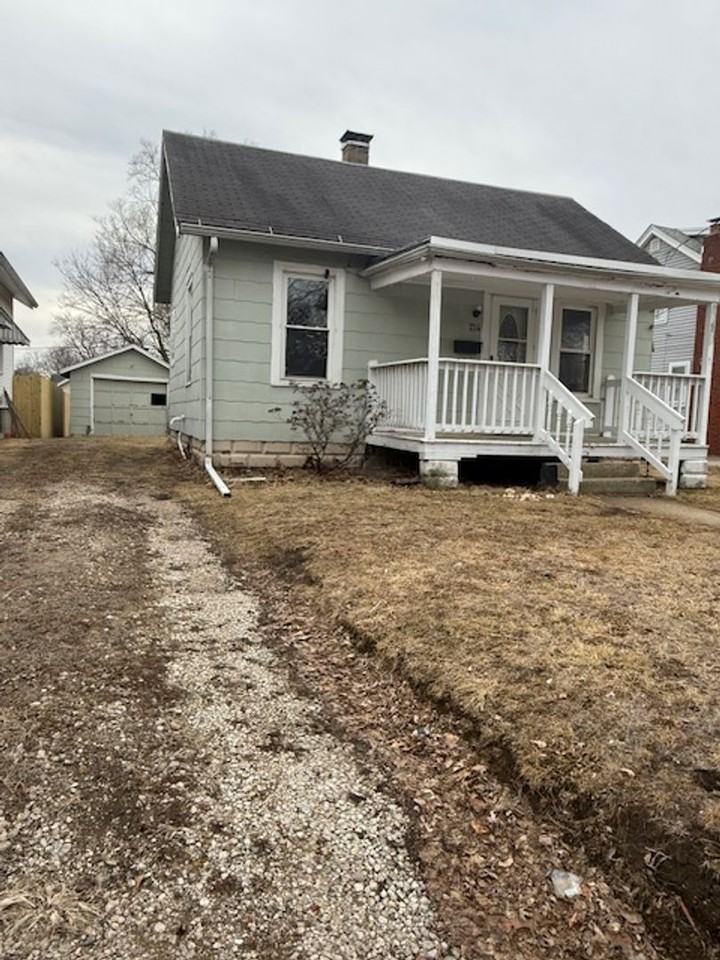 724 E Gift Ave - Photo 4 of 21