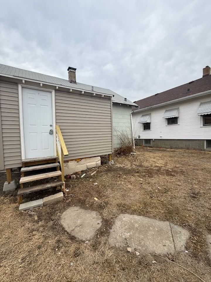 724 E Gift Ave - Photo 6 of 21