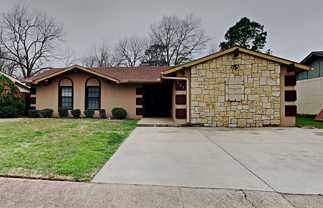 125 Bellaire Dr - Photo 1 of 1