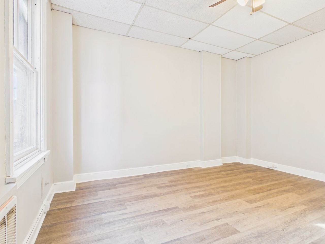 1320 N 3rd St - Photo 6 of 8