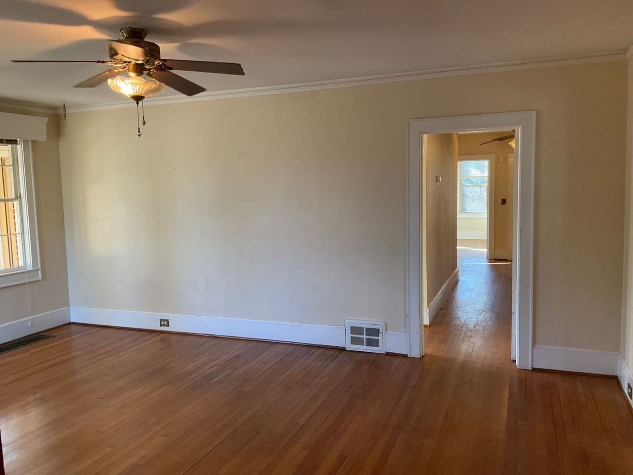 3401 Margrave Rd - Photo 3 of 11