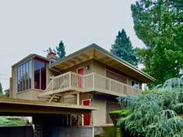 featured image of 2914 Nw Ashwood Dr