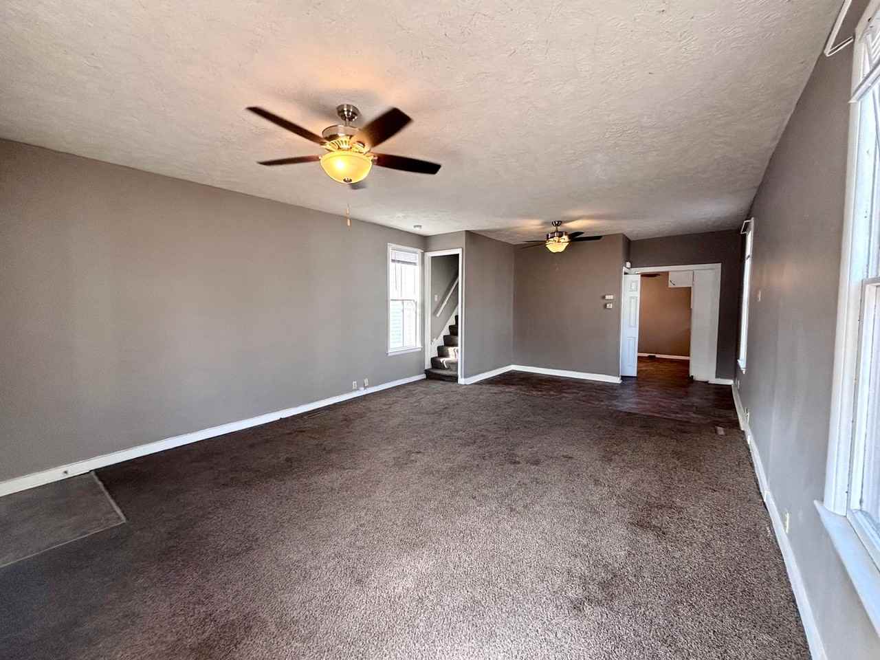 726 W Military Ave - Photo 2 of 12