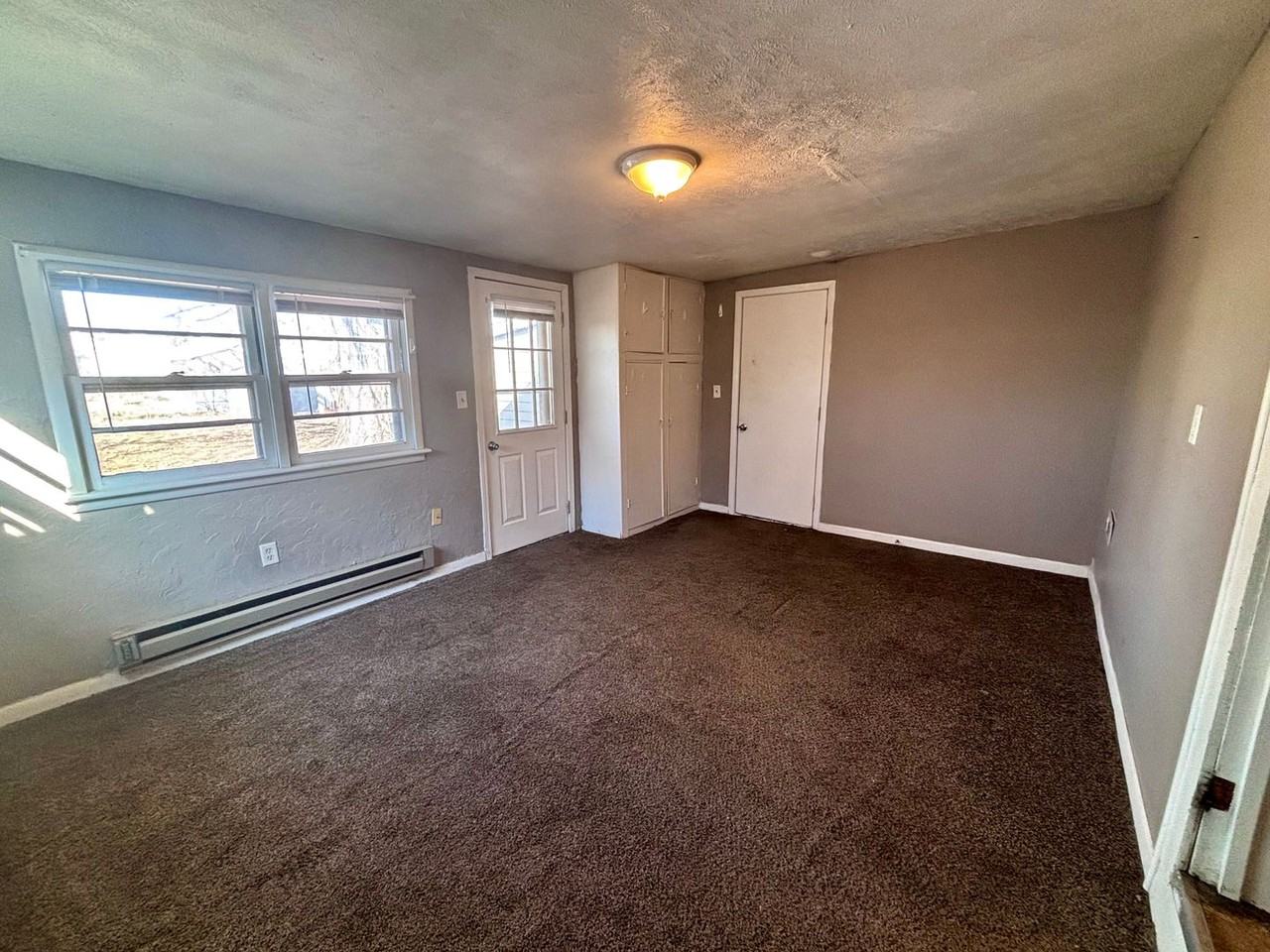 726 W Military Ave - Photo 6 of 12