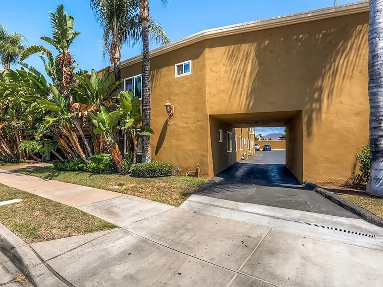 1160 E Lexington Ave #16 - Photo 2 of 6