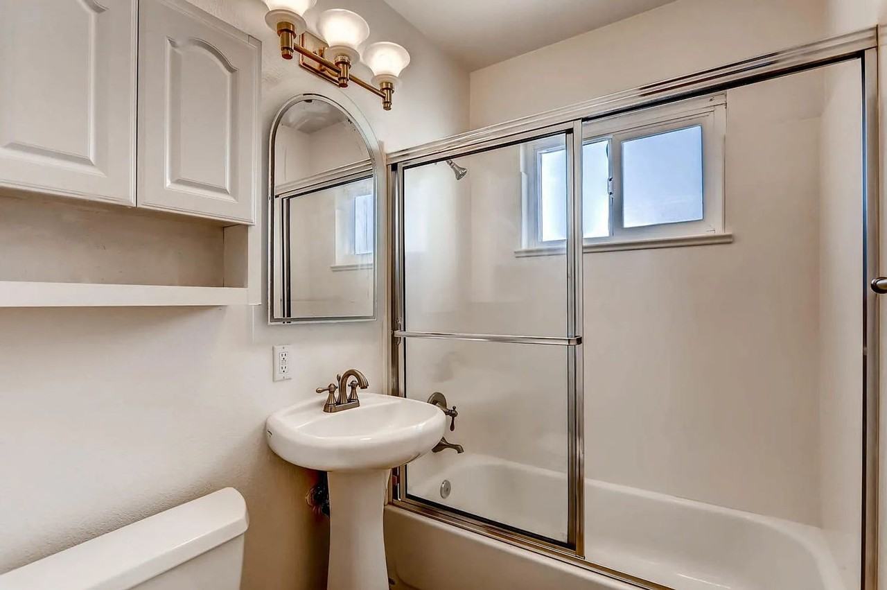 1160 E Lexington Ave #16 - Photo 5 of 6