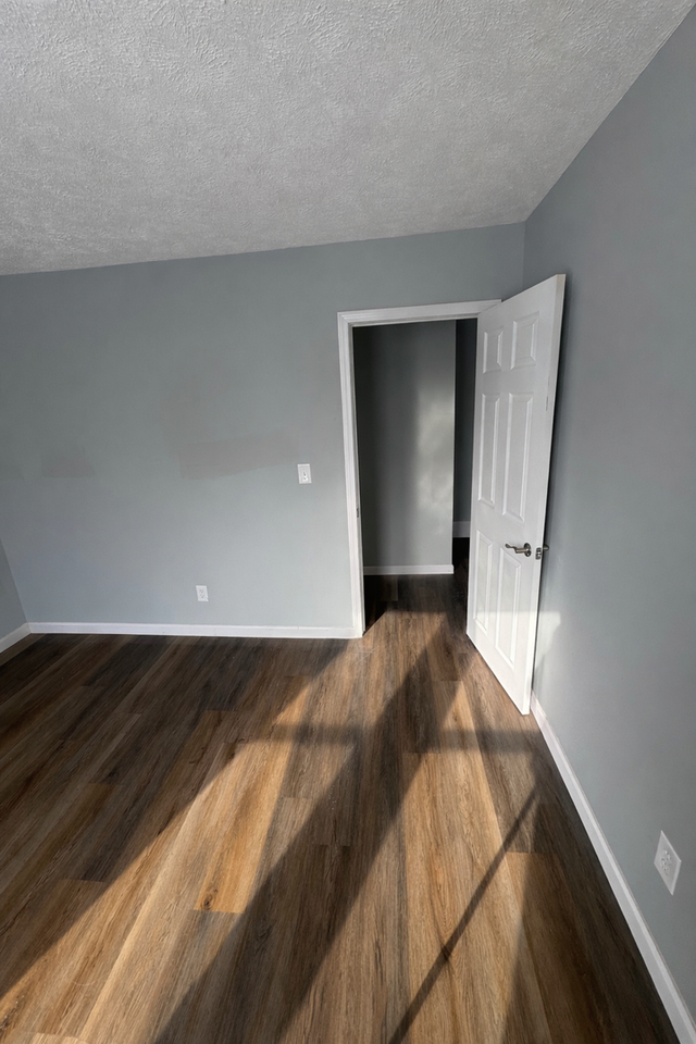 306 Park Ave Nw - Photo 4 of 12