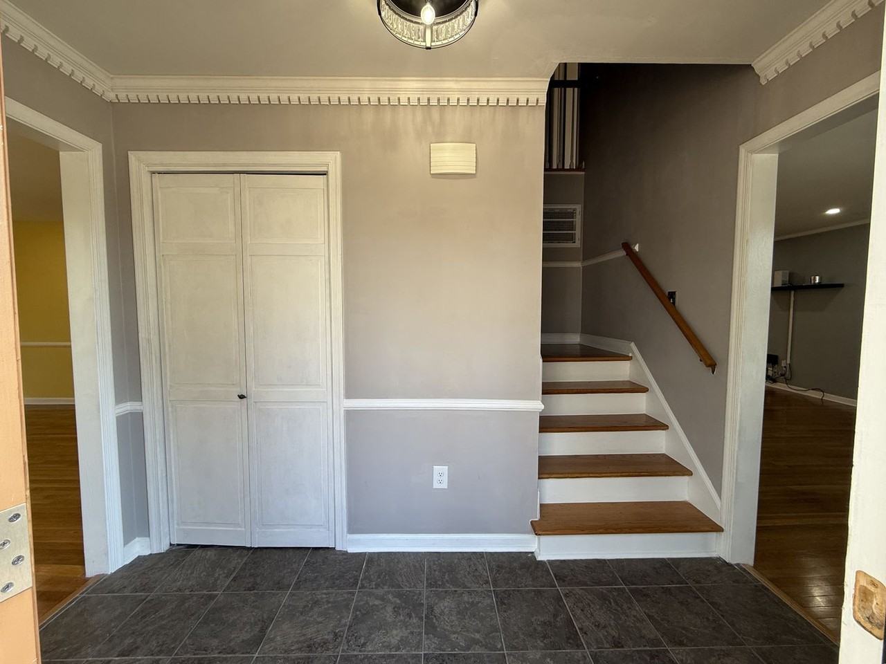 661 Village Green Pkwy - Photo 2 of 25