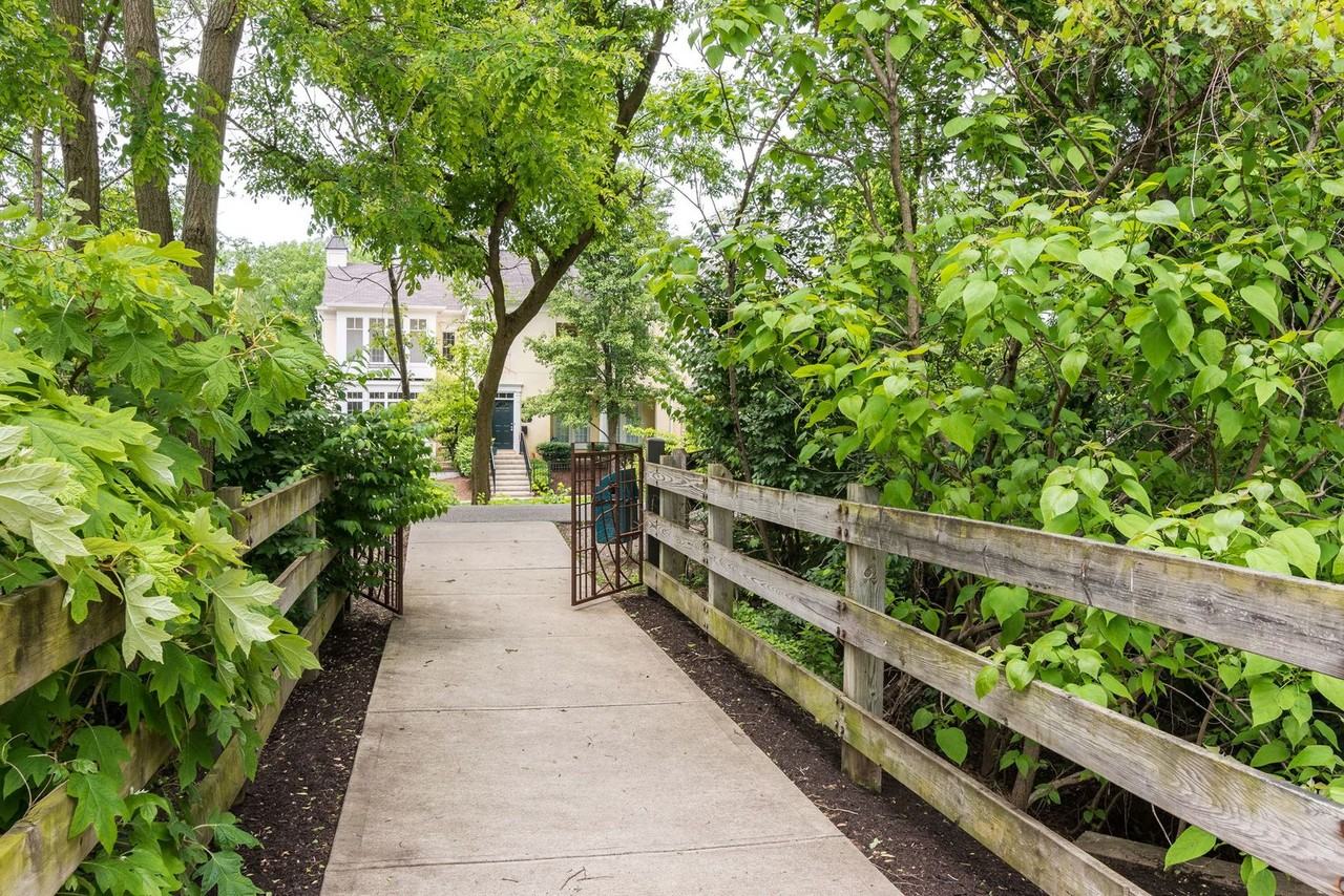 1034 Reserve Way - Photo 7 of 31