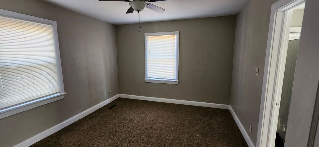 1719 39th St - Photo 7 of 14