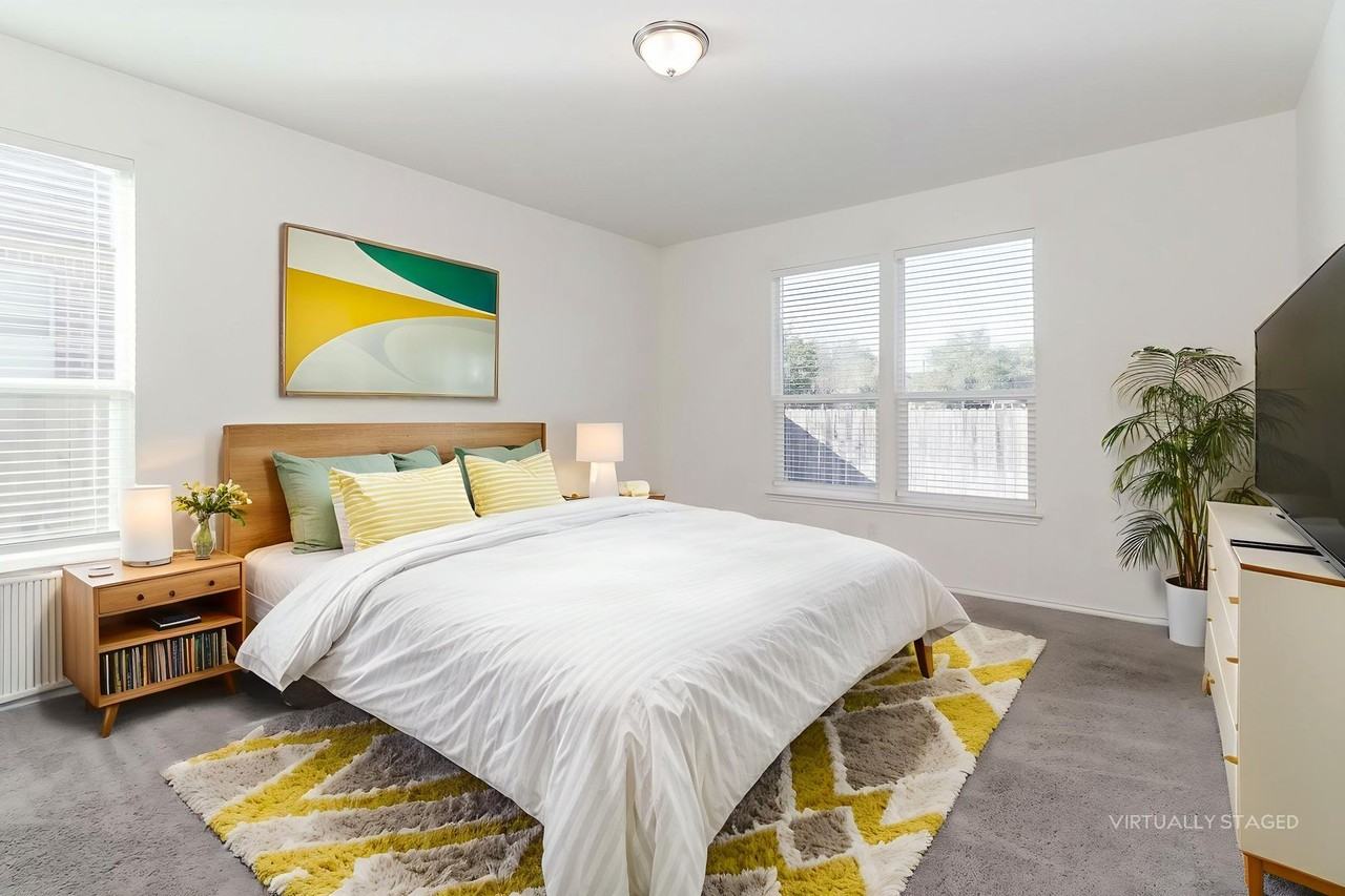 1621 Stinnett Dr - Photo 2 of 31