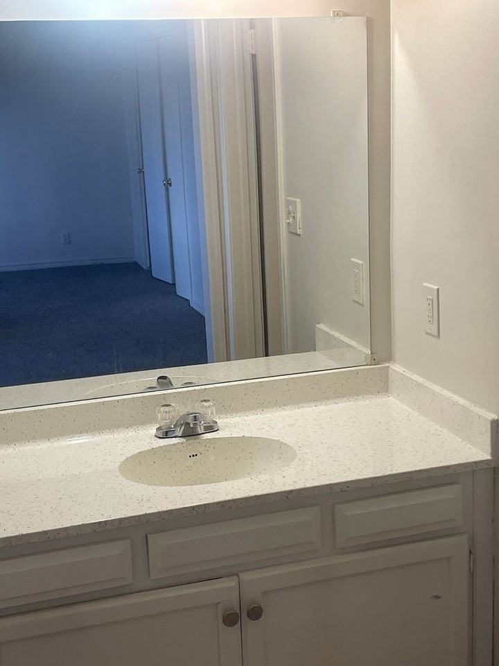 5124 S Delaware Pl #B - Photo 5 of 5