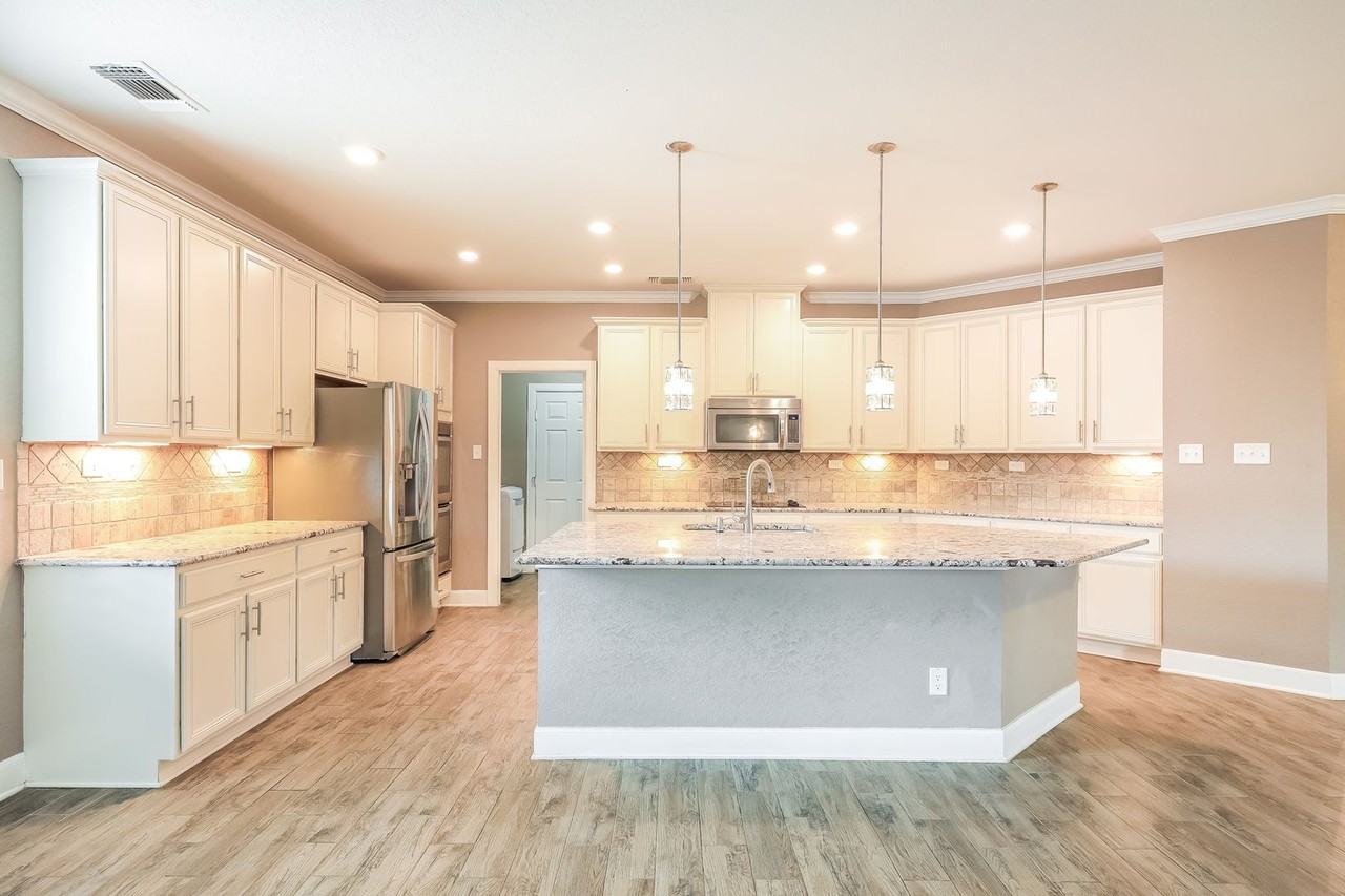 20306 Roche Oak - Photo 7 of 17