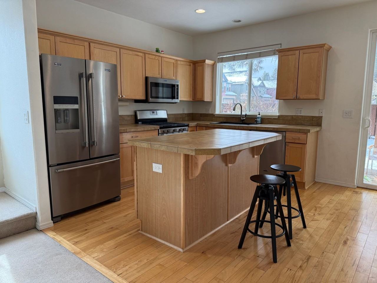 19430 Hollygrape St - Photo 5 of 27