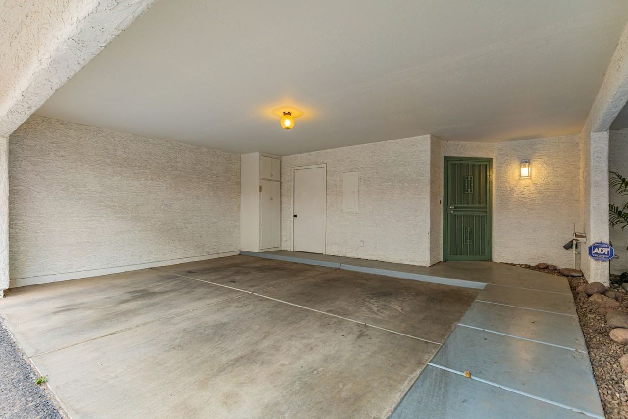 4328 N 36th St - Photo 5 of 29