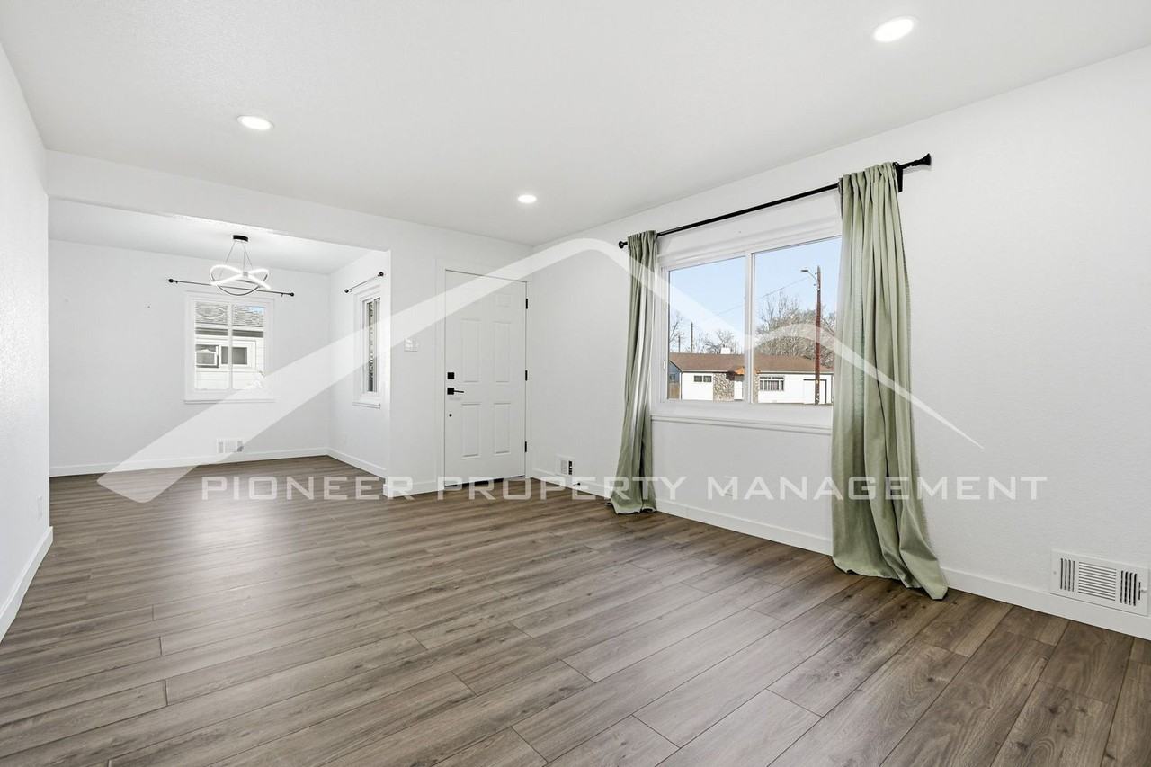 4590 W Wyoming Pl - Photo 3 of 21