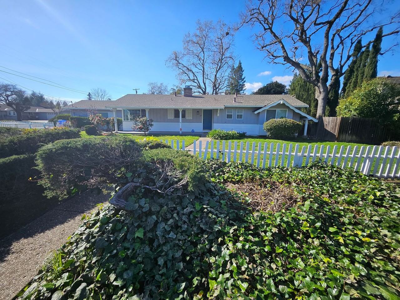 145 Las Juntas Way - Photo 2 of 22