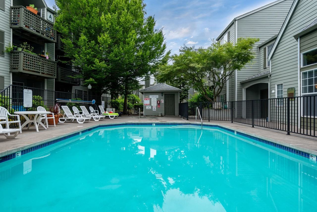 Courtyards at Fairview - Photo 6 of 8