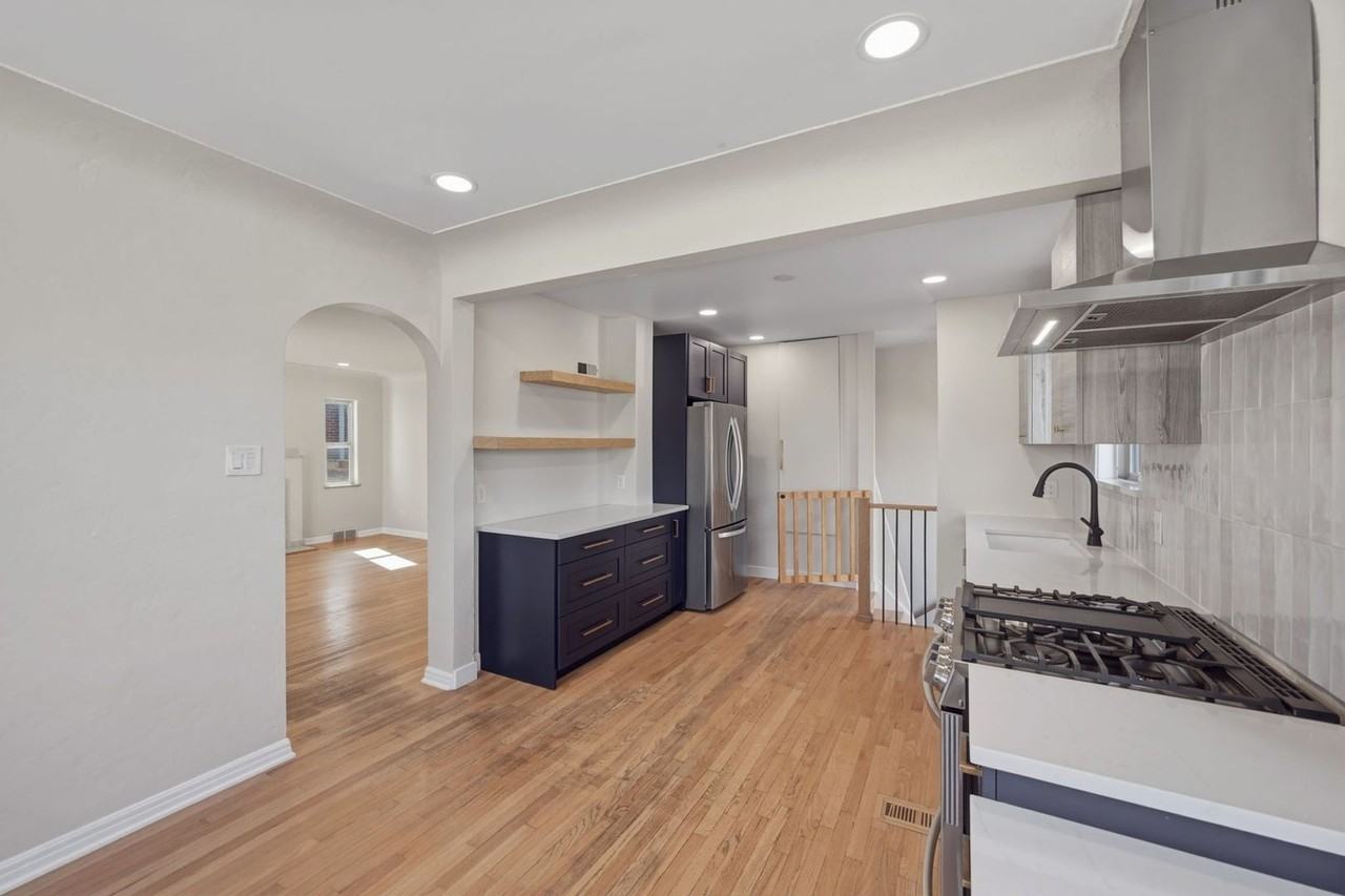 665 Krameria St - Photo 5 of 32