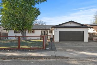 2423 Ceanothus Ave - Photo 1 of 1