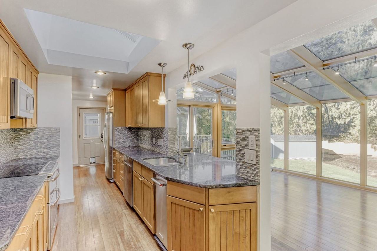 10020 Se 7th St - Photo 6 of 28