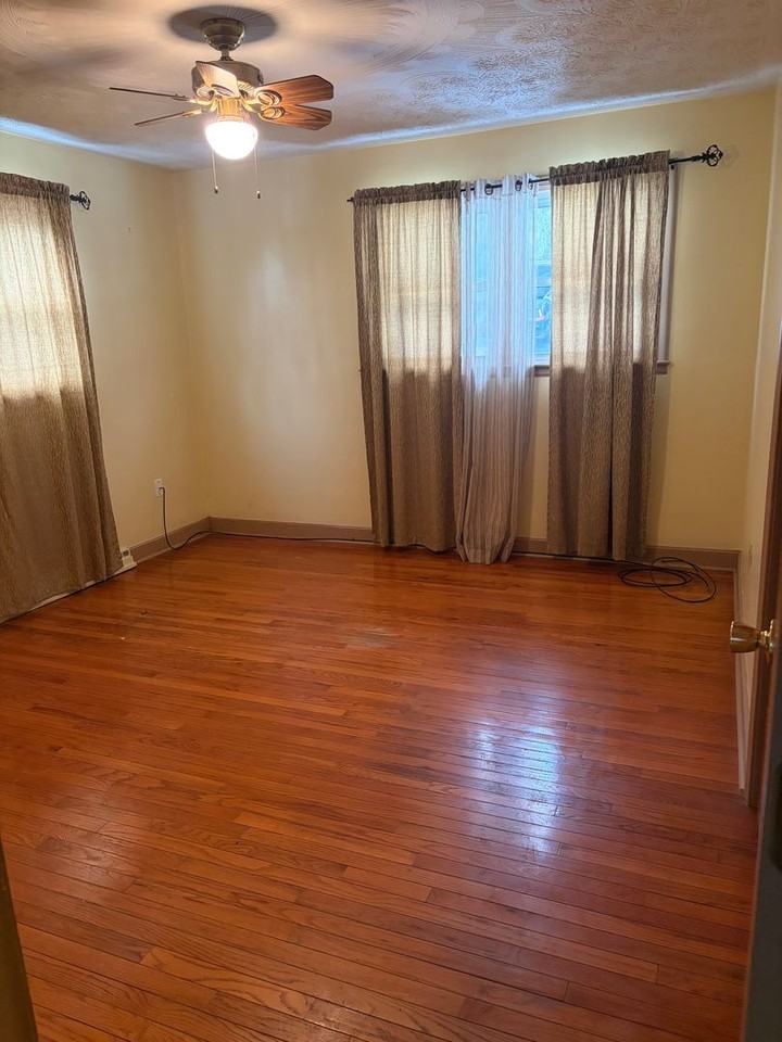 1428 Lorraine Rd - Photo 2 of 16