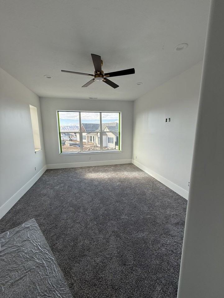 1464 S 920 E - Photo 6 of 14