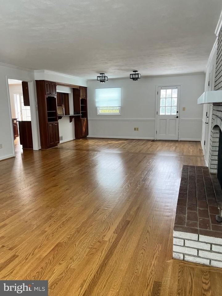 1213 Perry William Dr - Photo 6 of 31