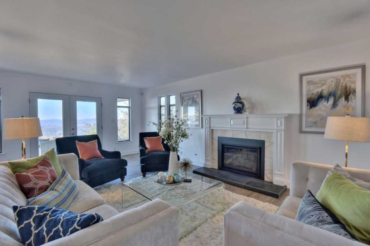 15280 Blackberry Hill Rd - Photo 4 of 19