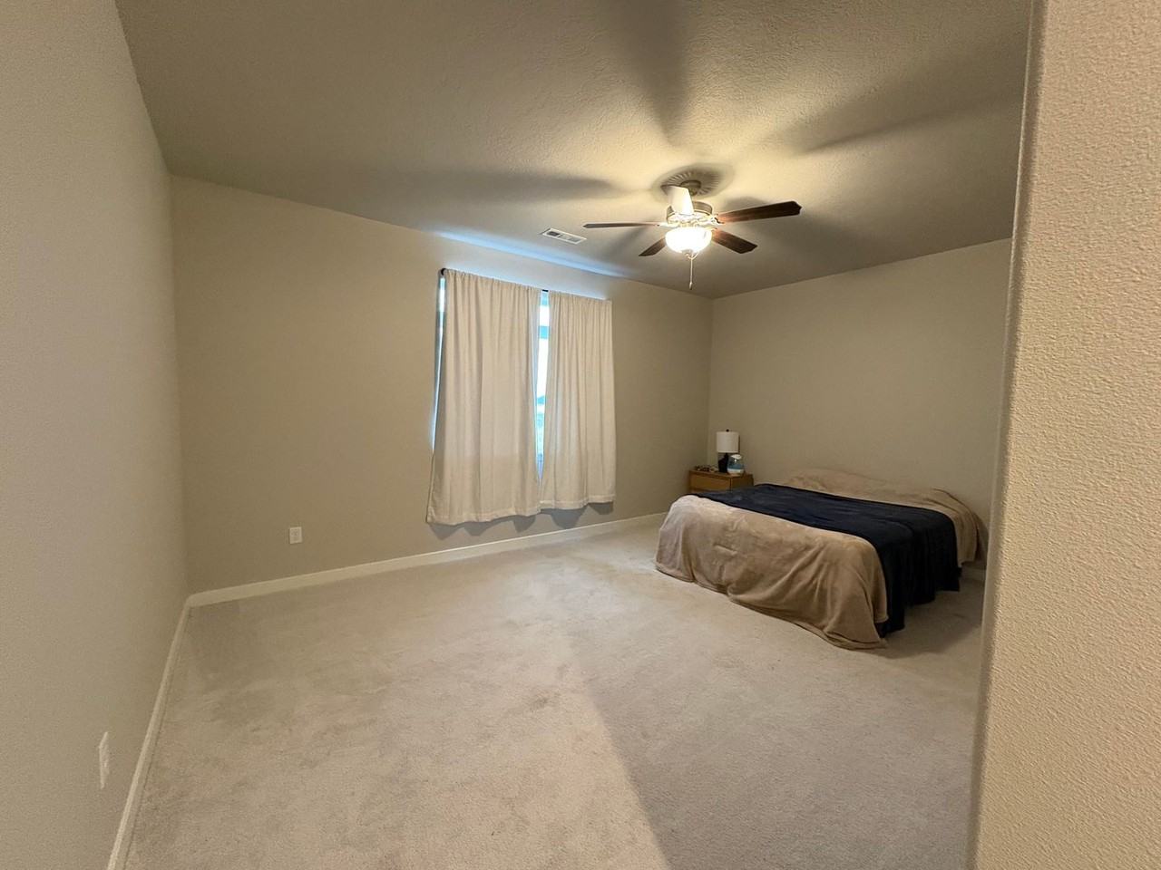 1107 5th Ave Ne - Photo 6 of 7