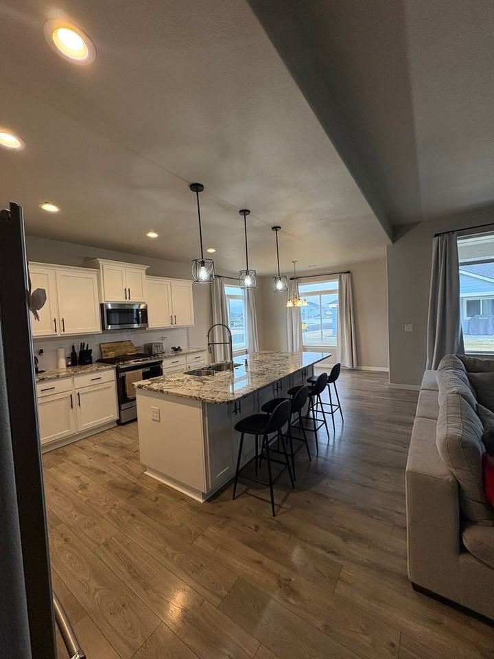 1107 5th Ave Ne - Photo 7 of 7