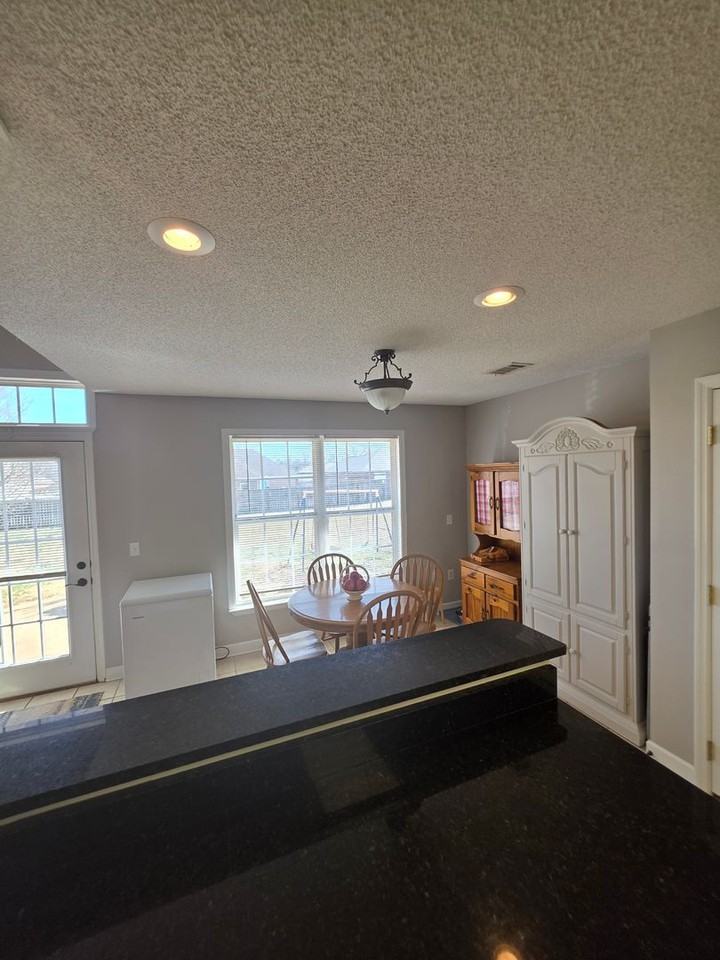 158 Hannah Rd - Photo 3 of 16