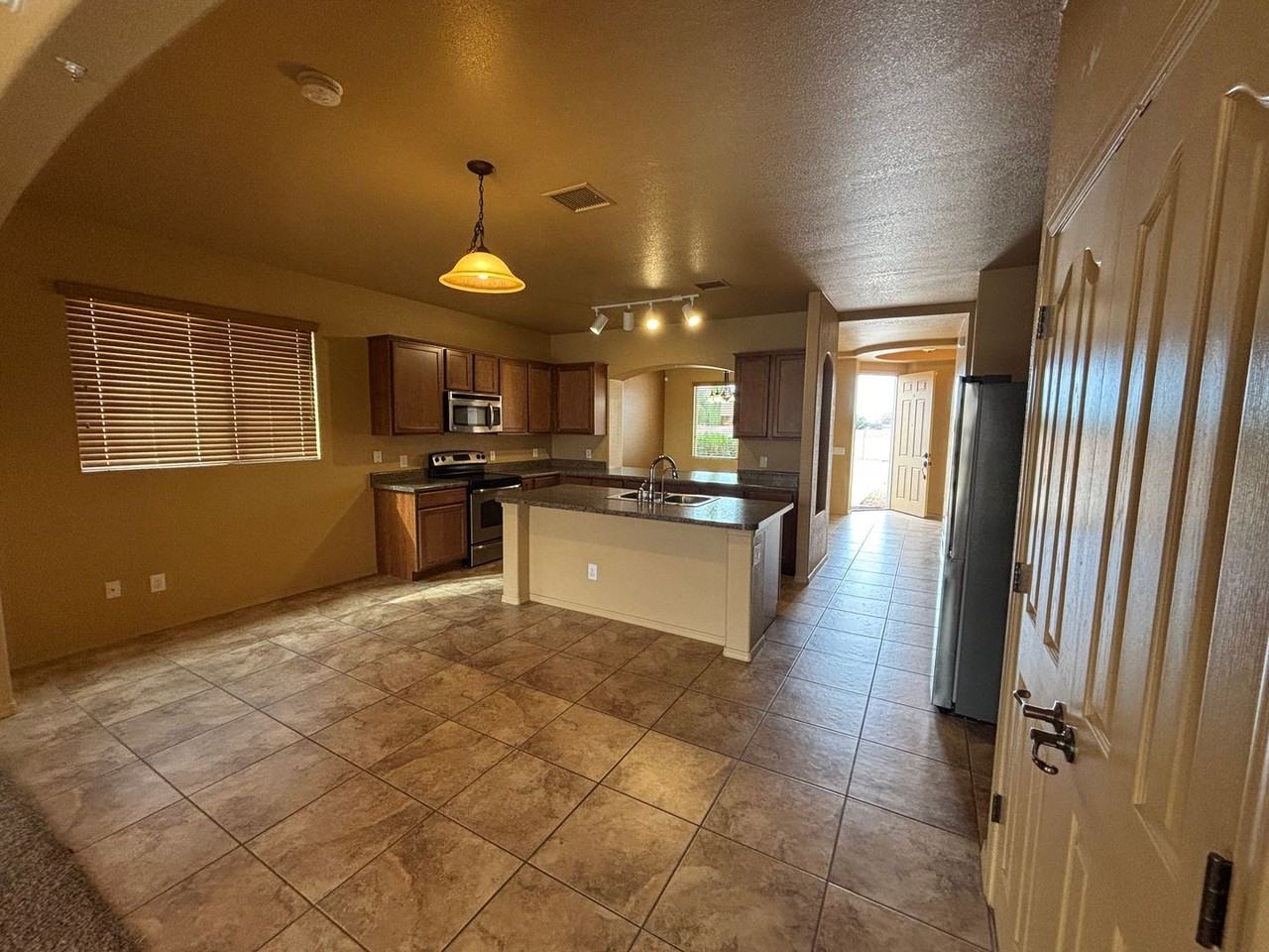 5558 Wilder Dr - Photo 6 of 19