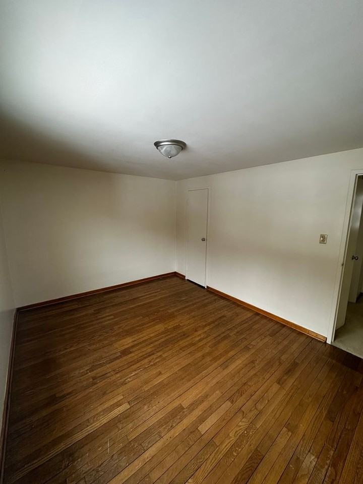 298 Lumar Vlg - Photo 3 of 19