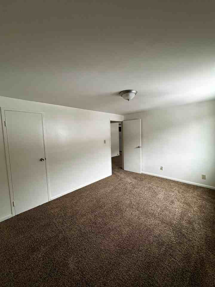 298 Lumar Vlg - Photo 6 of 19